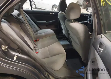 2005 Honda Accord 2.4 Lx z USA, uszkodzony, nr VIN 1HGCM56425A133452